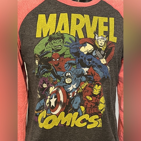 MARVEL Comics Tee - Size Small - Hulk, Spiderman, Capt America, Thor, Ironman - Picture 2 of 4